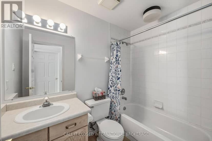 25 - 1500 Richmond Street — photo 31 of 39