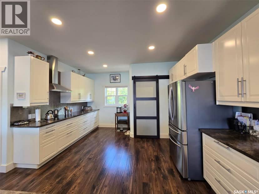 207 Criddle AVENUE — photo 14 of 40