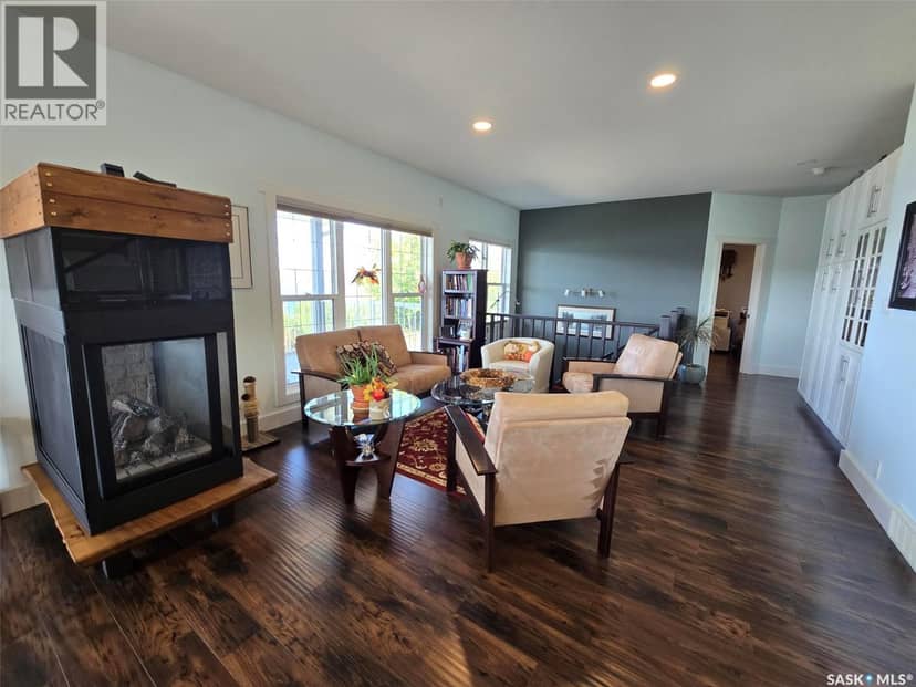 207 Criddle AVENUE — photo 21 of 40