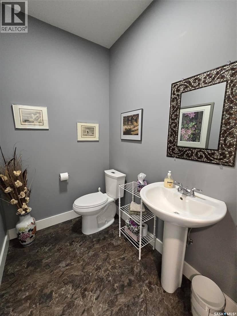 207 Criddle AVENUE — photo 27 of 40