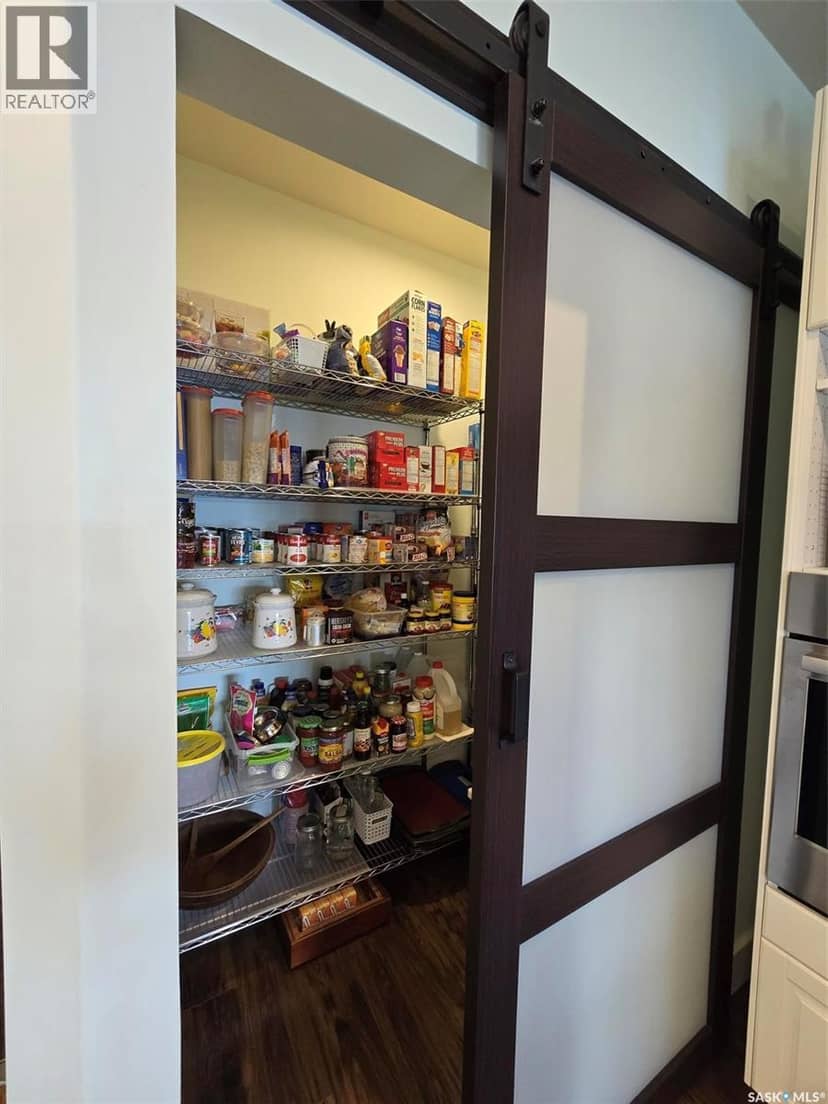207 Criddle AVENUE — photo 19 of 40