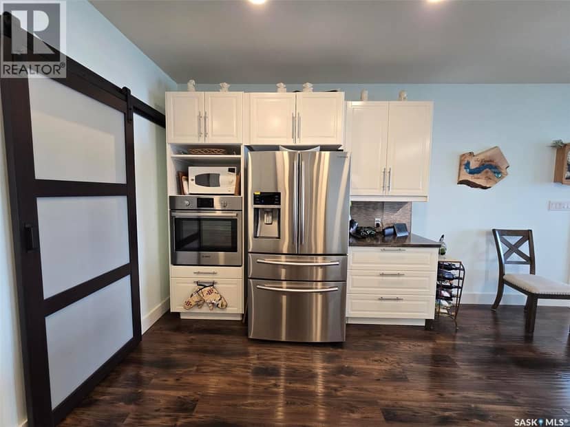 207 Criddle AVENUE — photo 16 of 40