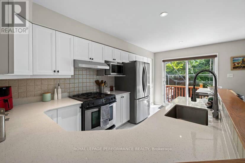 34 Steel Street — photo 20 of 40