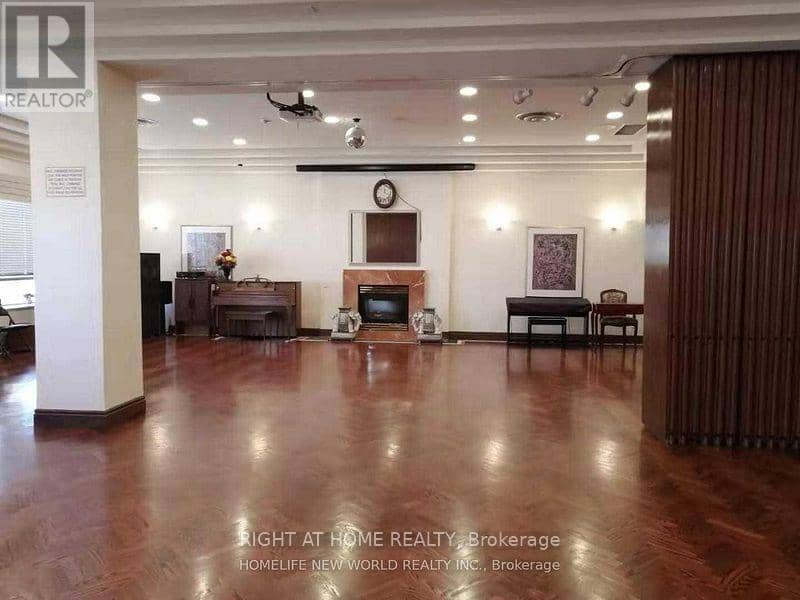 #611 - 3088 Kennedy Road — photo 4 of 18