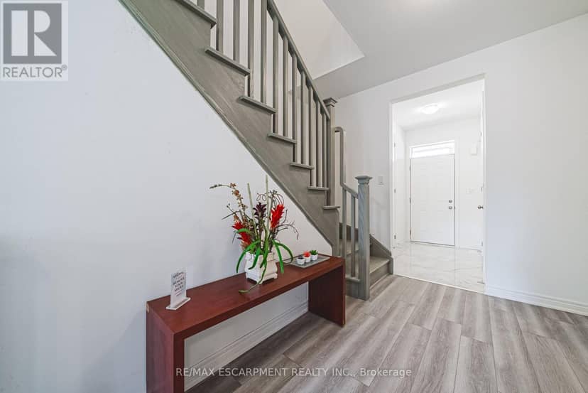 11 Davinci Boulevard, Hamilton, photo 7