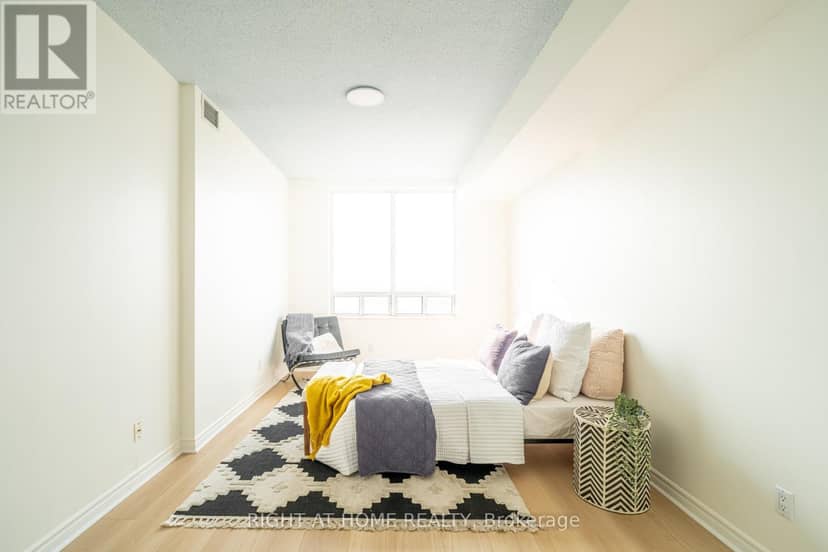 1707 - 1 Belvedere Court — photo 17 of 40