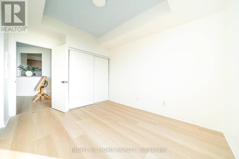 1707 - 1 Belvedere Court — photo 26 of 40