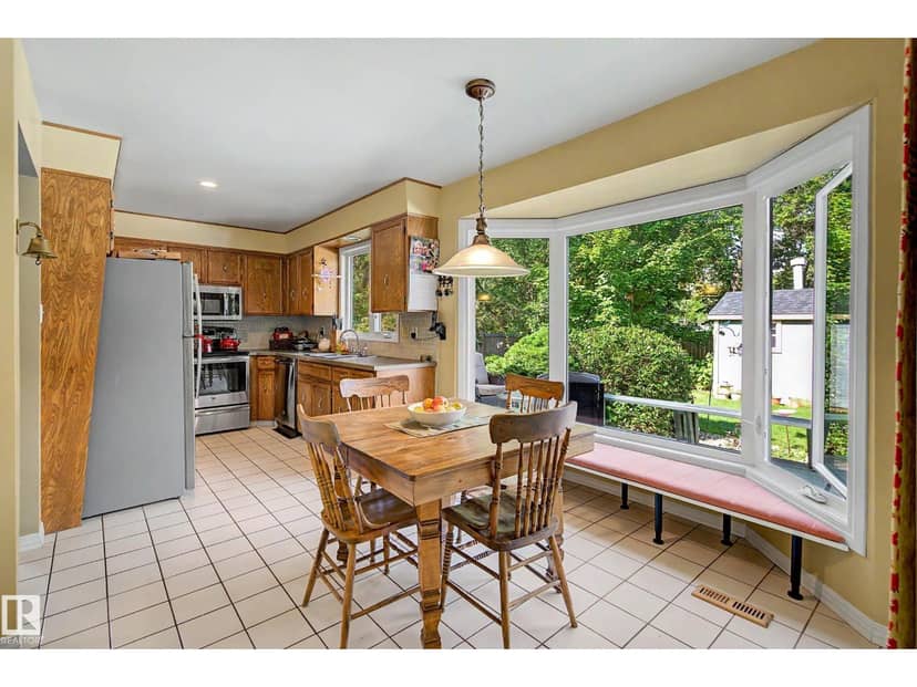36 Lodgepole Cr — photo 13 of 40