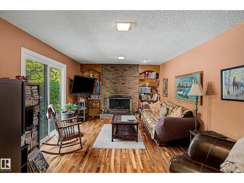 36 Lodgepole Cr — photo 18 of 40