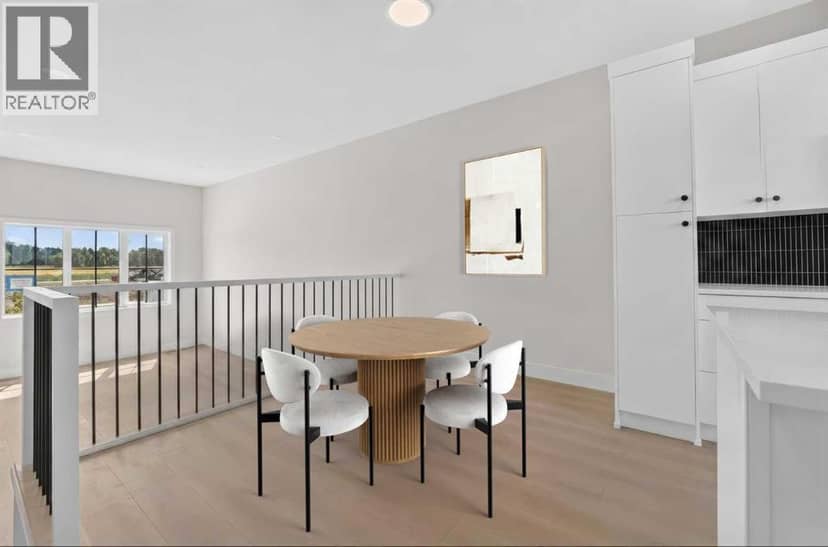 2716 16 Avenue — photo 9 of 34