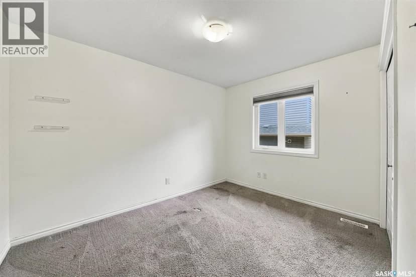502 Lehrer CRESCENT — photo 19 of 40