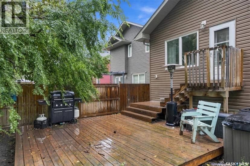 502 Lehrer CRESCENT — photo 36 of 40
