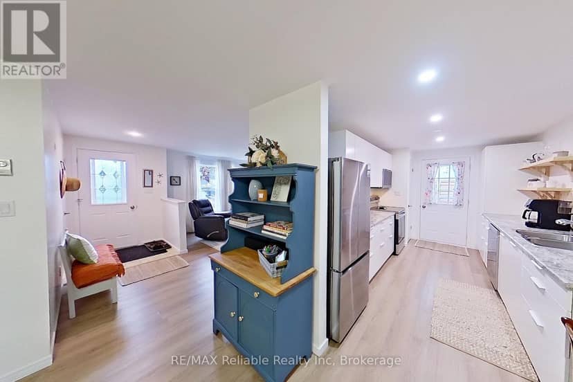 413 Shannon Boulevard — photo 17 of 40