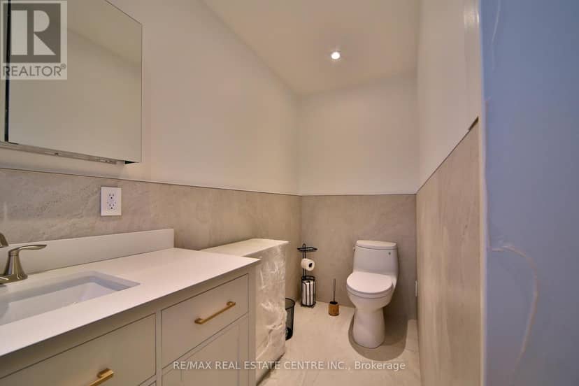 3158 Valmarie Avenue — photo 20 of 40