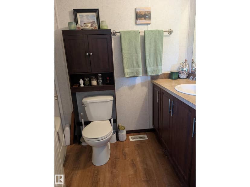 25B 4515 50 Avenue — photo 22 of 31