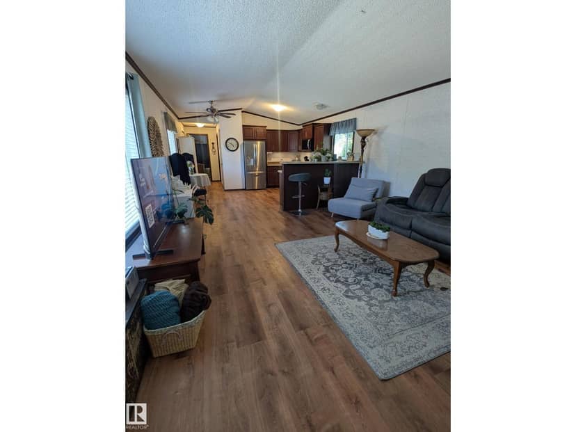 25B 4515 50 Avenue — photo 9 of 31