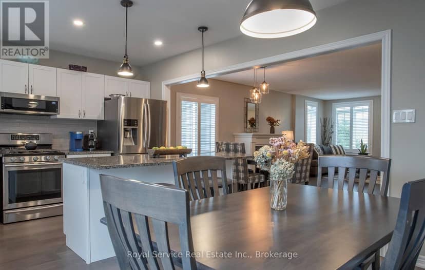 20 Grainger Crescent — photo 9 of 29