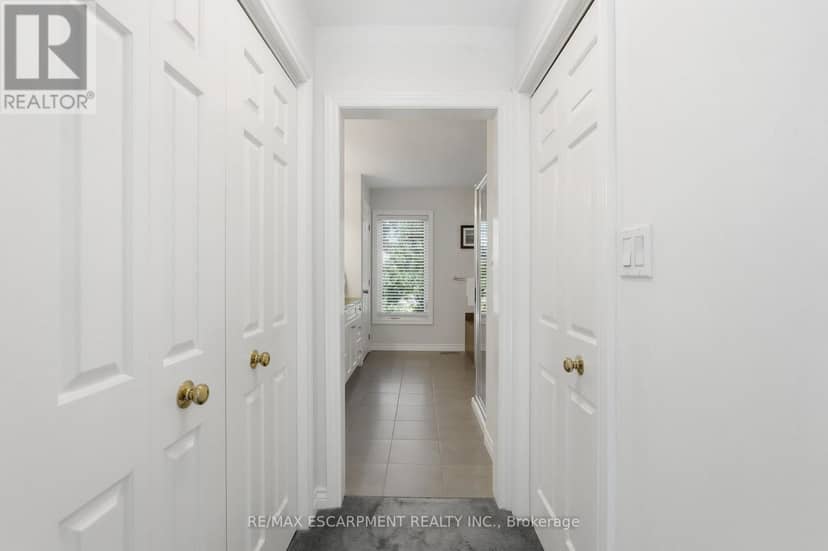 77 Flanders Drive — photo 18 of 40