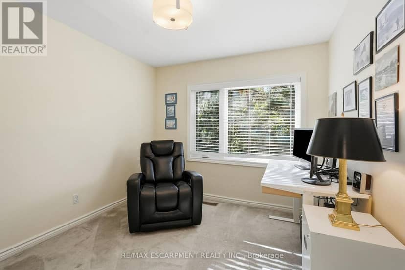77 Flanders Drive — photo 27 of 40