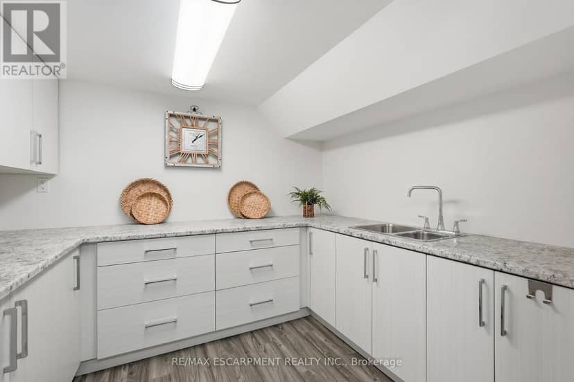 77 Flanders Drive — photo 31 of 40