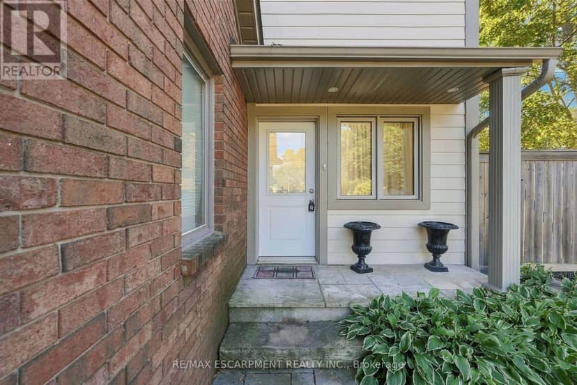 77 Flanders Drive — photo 33 of 40