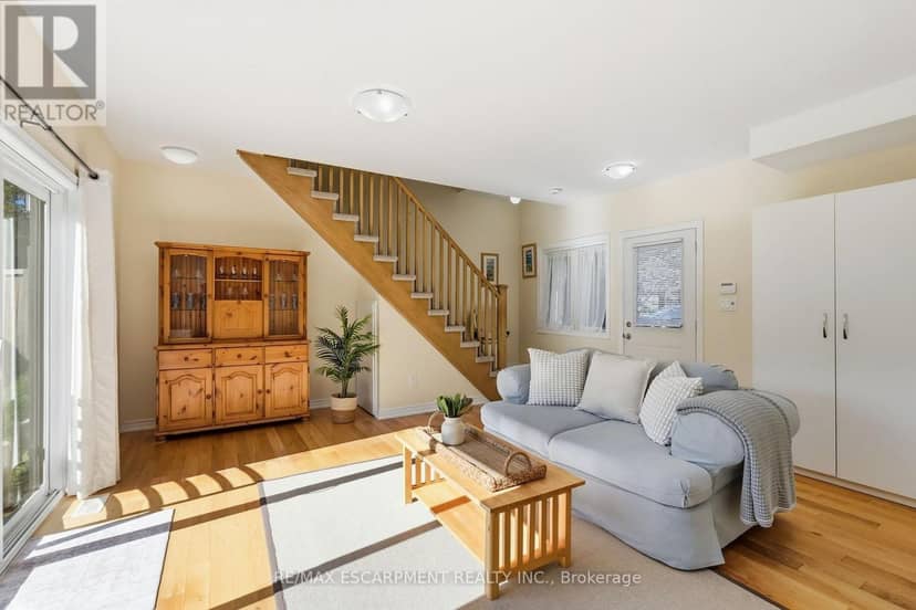 77 Flanders Drive — photo 34 of 40