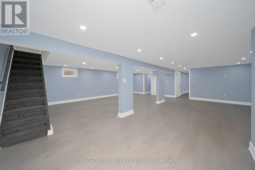 5 Meadowvale Drive — photo 33 of 40