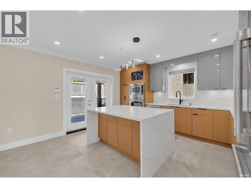 800 MONTROYAL BOULEVARD, North Vancouver, photo 6