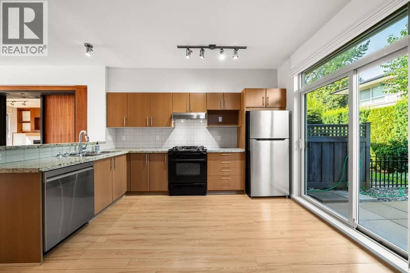 3 301 KLAHANIE DRIVE, Port Moody, photo 7
