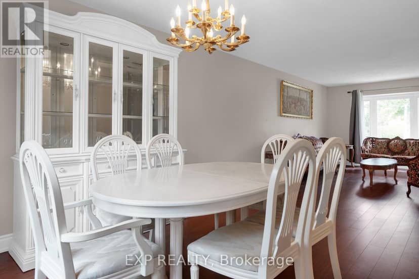 271 Murray Street — photo 7 of 38