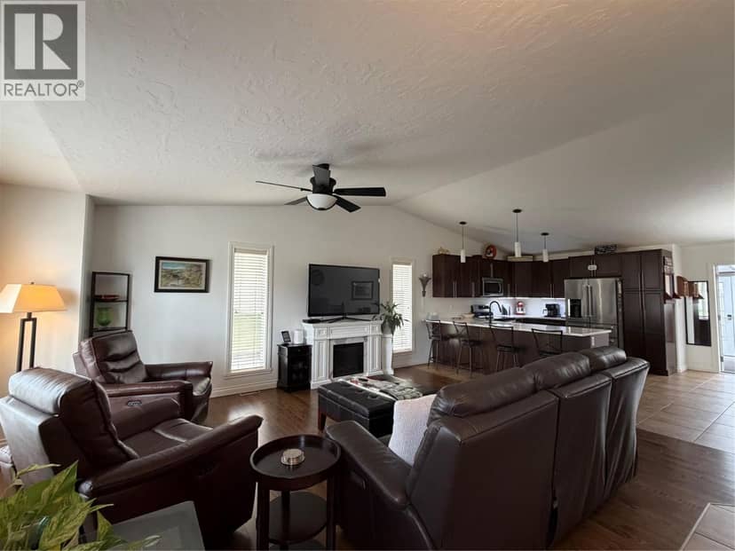 1841 87 Avenue, Dawson Creek, photo 4