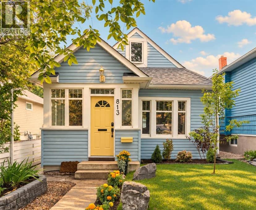 813 3 Avenue NW, Calgary