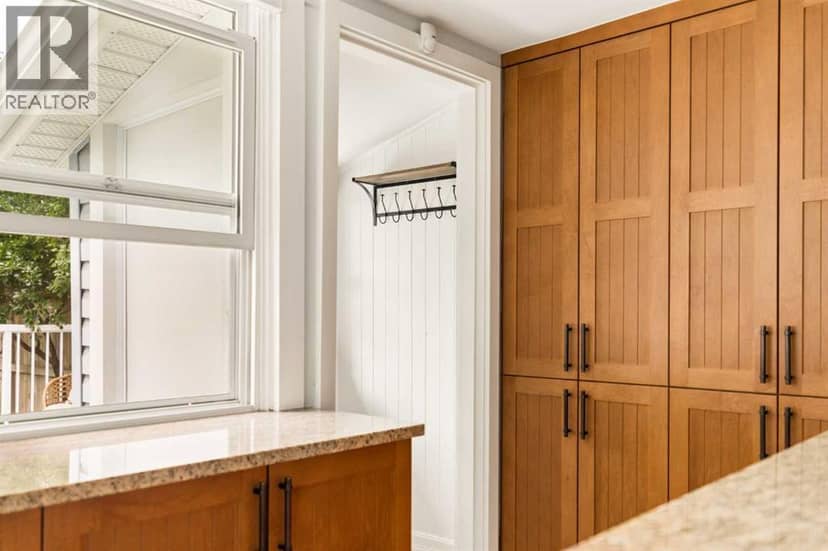 813 3 Avenue NW — photo 26 of 40