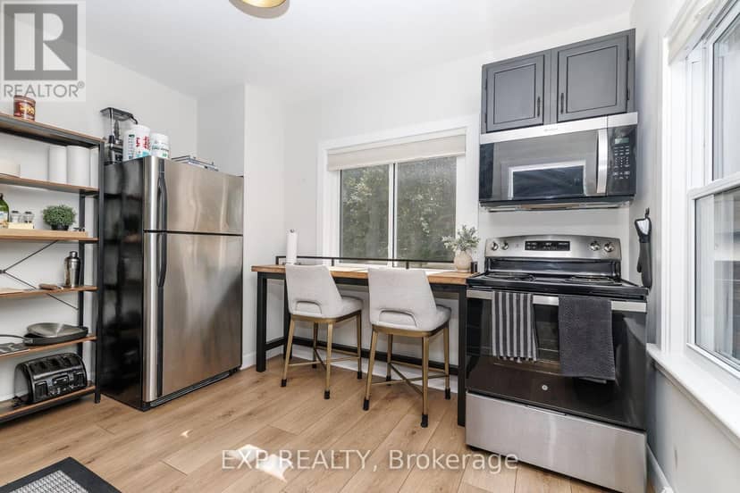61 Marmora Street — photo 18 of 37