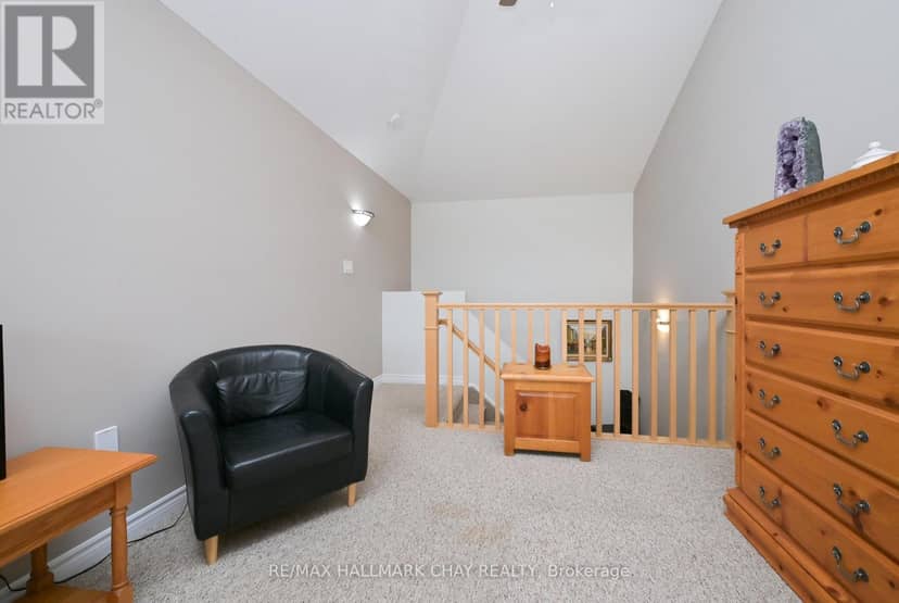 25 Kingsmere Crescent — photo 25 of 36