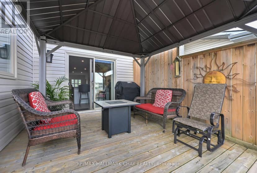 25 Kingsmere Crescent — photo 31 of 36
