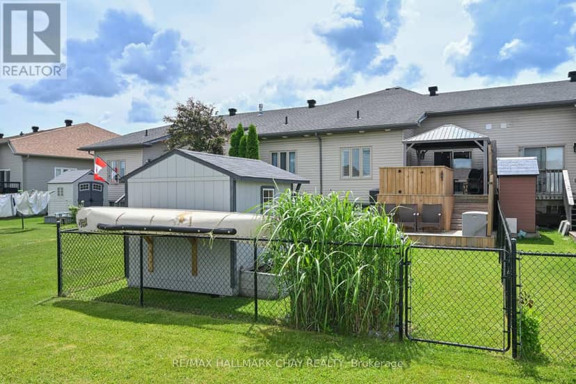 25 Kingsmere Crescent — photo 35 of 36