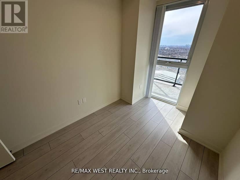 2511 - 38 Annie Craig Drive — photo 15 of 30