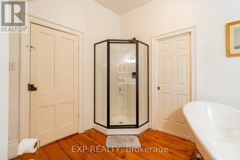 45 King Street — photo 17 of 40