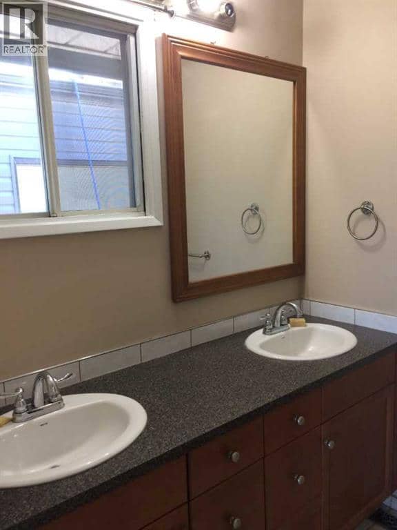 2457 22A Street NW, Calgary, photo 7