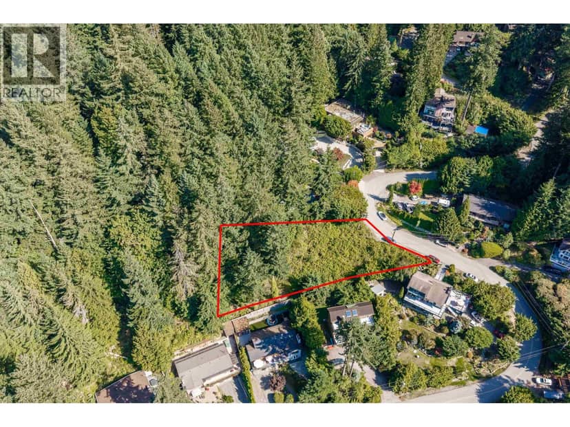 475 BAYVIEW ROAD, Lions Bay, photo 2