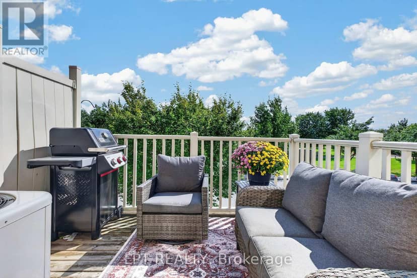 166 Sunshine Crescent — photo 15 of 40