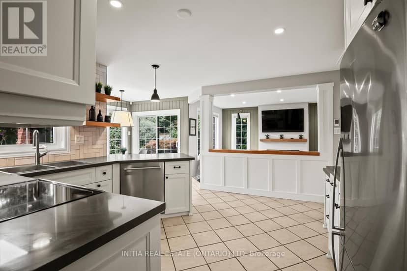 82 Masonville Crescent — photo 11 of 40