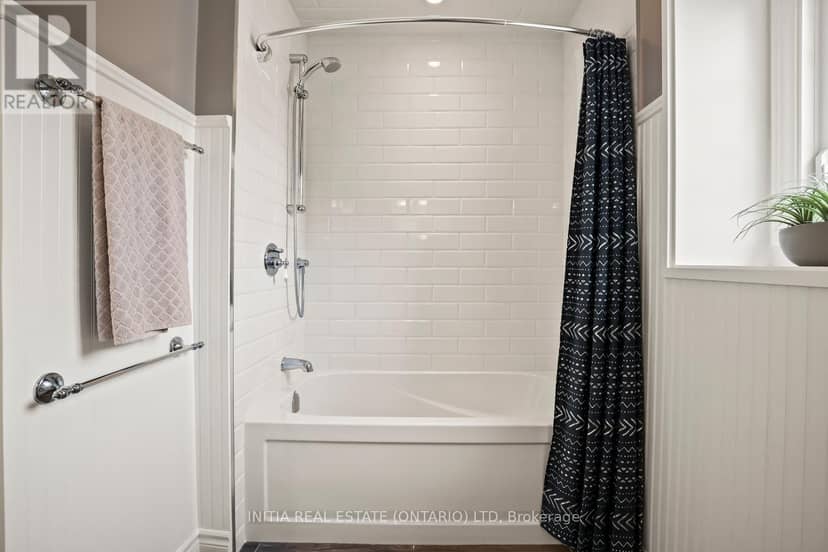 82 Masonville Crescent — photo 34 of 40