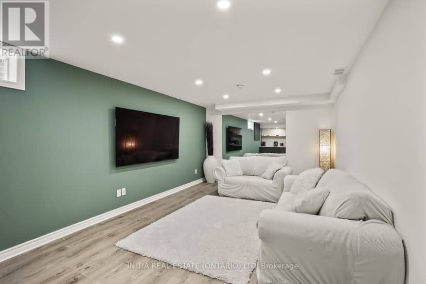 82 Masonville Crescent — photo 36 of 40