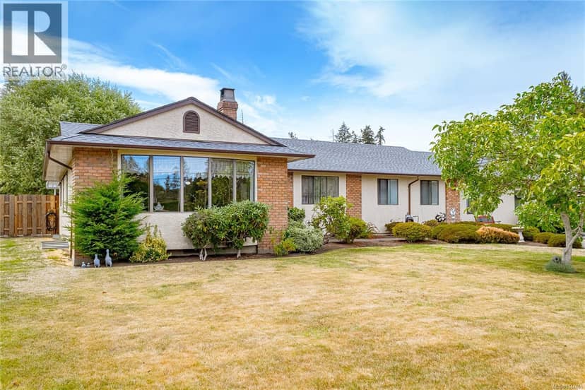 851 Breakwater Rd, French Creek