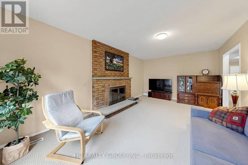 5 Standish Crescent — photo 14 of 40