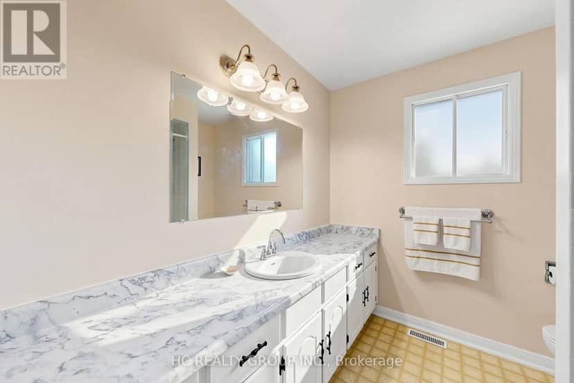 5 Standish Crescent — photo 28 of 40