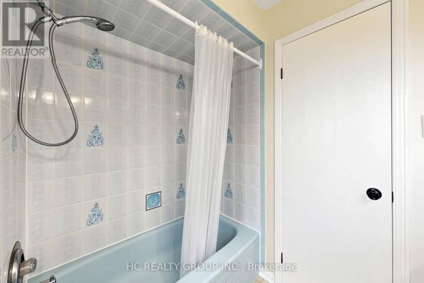 5 Standish Crescent — photo 29 of 40