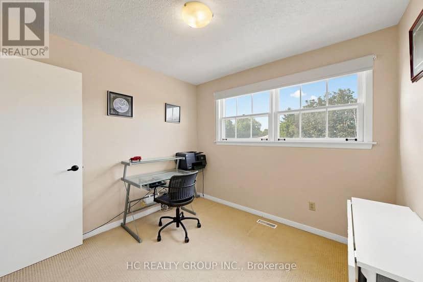 5 Standish Crescent — photo 31 of 40